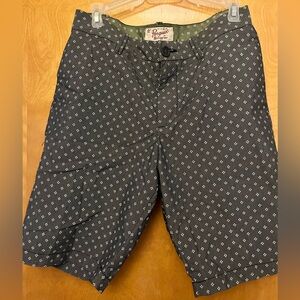 Men’s penguin shorts with design